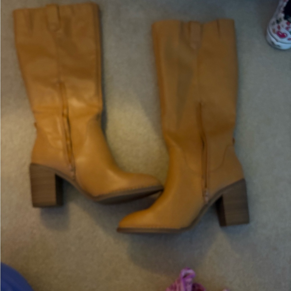 Target Women's Tan Heeled Boots - Picture 4 of 5